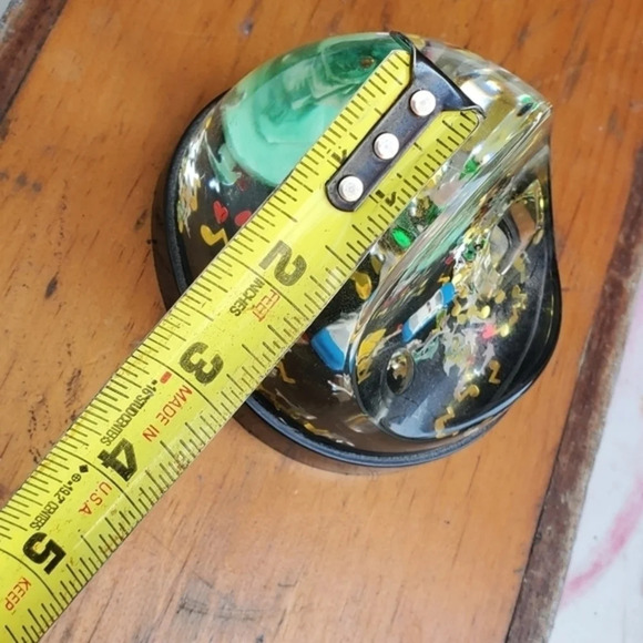 Vintage NYC snow globe - Picture 10 of 10